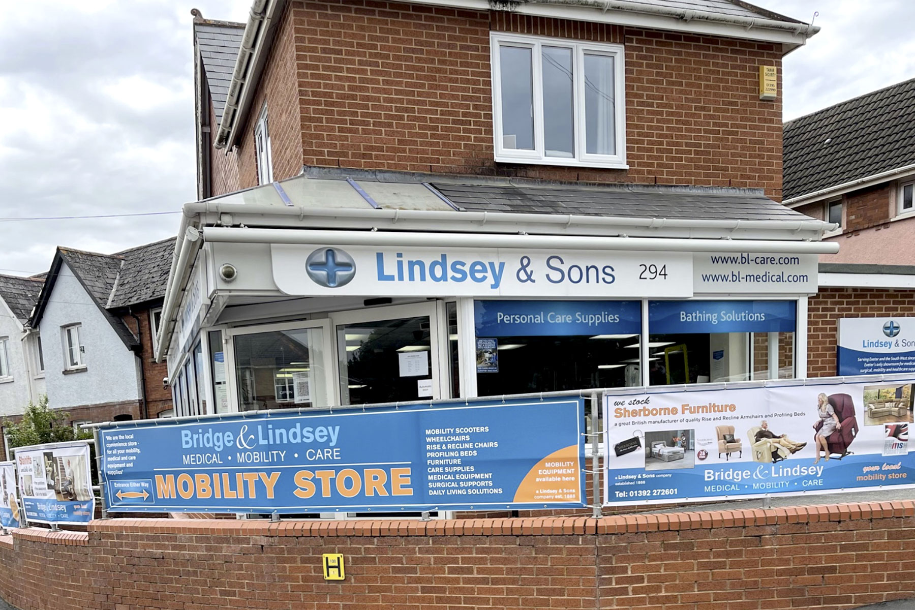 bridgeandlindsey-exeter-01-1800x1200.jpg