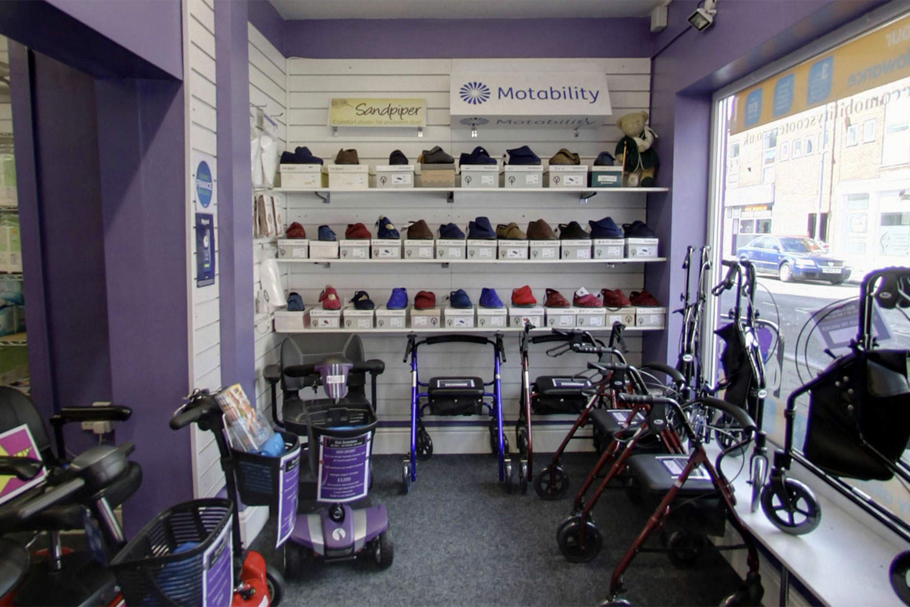 ecoscooters-worksop-02-1800x1200.jpg